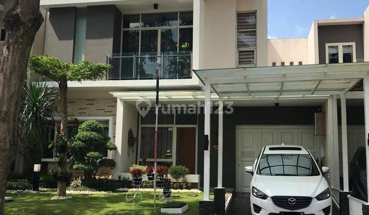 Rumah asri 2 lantai dengan taman di Tatar mayang sunda  KBP 1