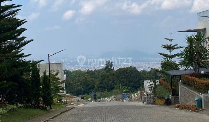 Rumah villa dengan rooftop view gunung di Valley verde cisarua 2