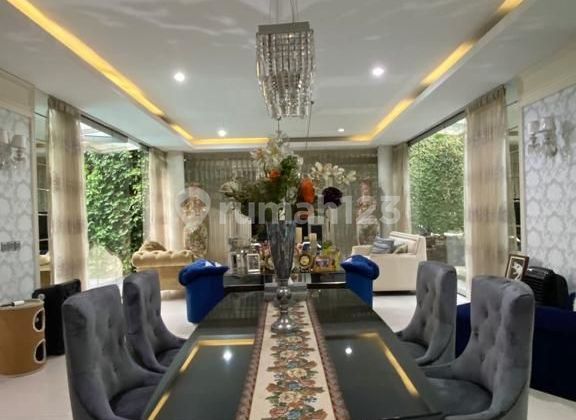 Rumah full furnished dengan pool di Tatar LARANGTAPA 