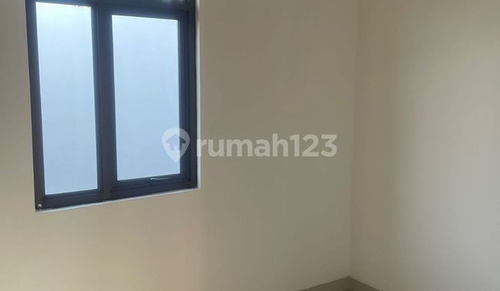 Rumah Siap Huni Fasilitas Club House di Podomoro Park 2