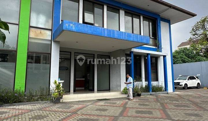 Ruang Usaha kantor plus gudang siap huni di Holis 1