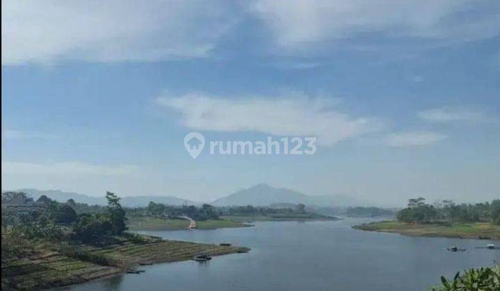 Rumah american style siap huni  view danau di KBP 1