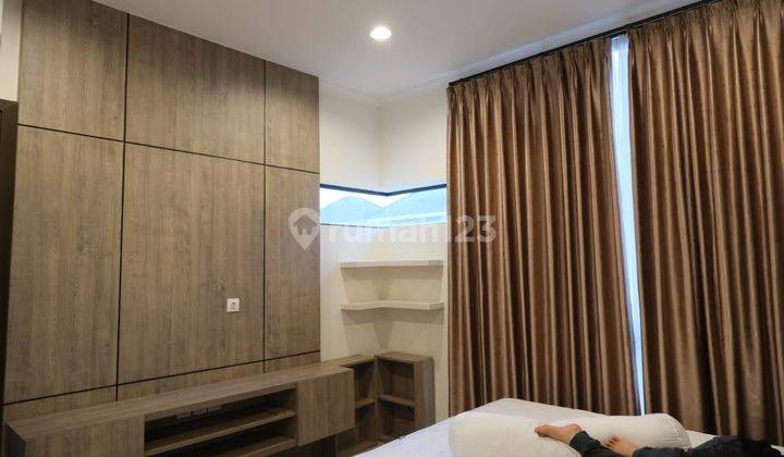 Rumah 2 Lantai furnished di Cluster btari summarecon 2