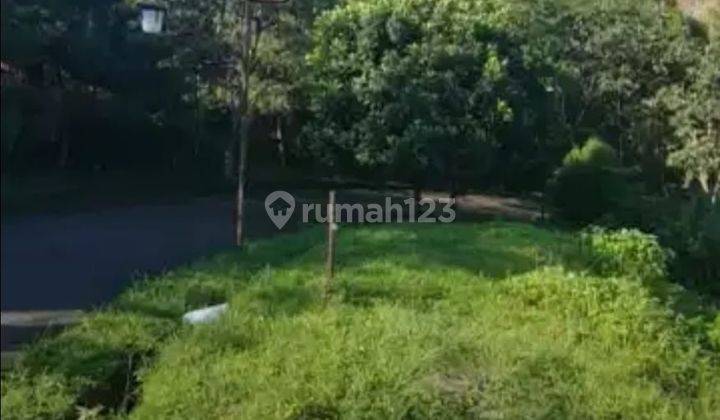 Tanah hook view lembah  331 m² di Dago ressort 1