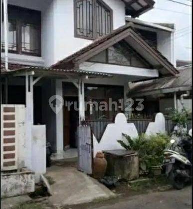 Rumah 2 Lantai Butuh Renovasi di Antapani 1