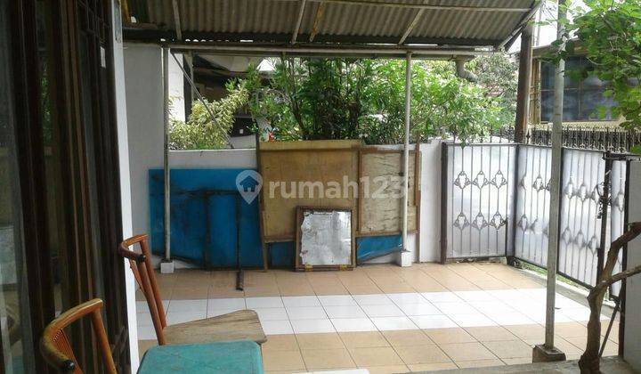 Rumah 2 Lantai Butuh Renovasi di Antapani 2