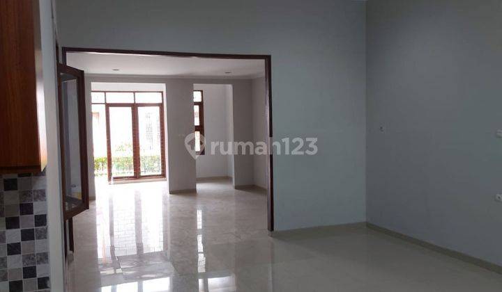 Rumah 2 Lantai bagus siap huni di Cherryfield 2 2