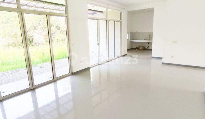 Rumah minimalis 2 lantai di Tatar mayangsunda KBP