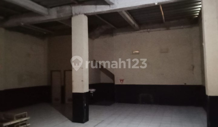 Ready-to-Occupy Shop House 9 Meters Front Width Main Road Dayeuh Kolot 2