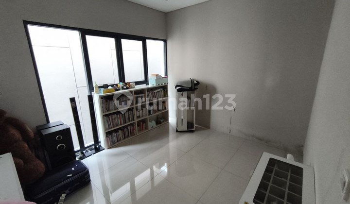Minimalist Furnished House Ready to Occupy in Mekar Wangi Toha 2