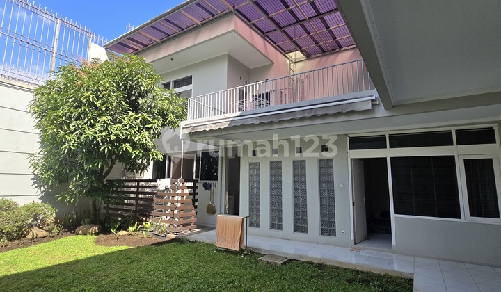 Versatile Luxury House On Setiabudi Mainroad 2