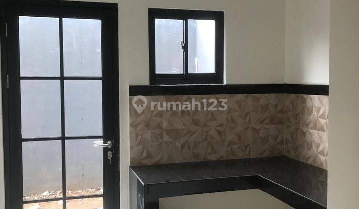 Rumah 2 Lantai Baru Siap Huni Di  Gegerkalong 2