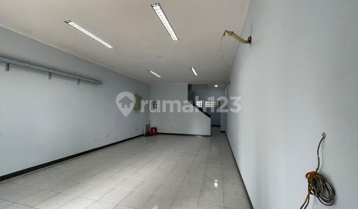 Ruko 2 Lantai Dengan Lift Siap Huni Di Tki Ruko 2 Lantai Dengan Lift Siap Huni Di Tki