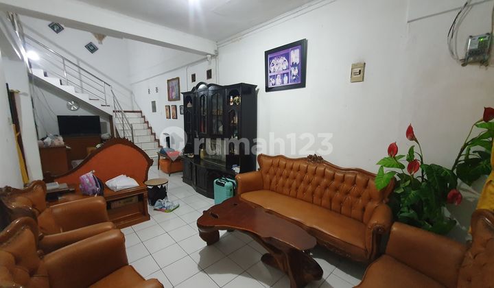 Rumah Hook Multifungsi di Mainroad Margahayu Raya 2