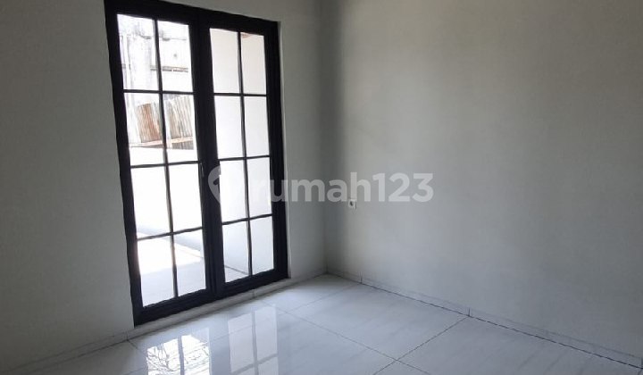 Rumah 2 Lantai Minimalis Baru Di Sayap Sriwijaya  2