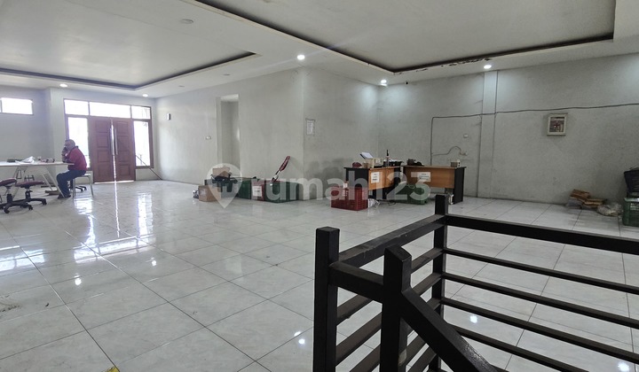 Two-Storey Shop House, 9-Meter Frontage, Main Road Cileunyi 2