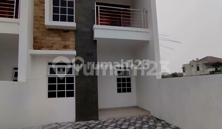 Rumah 2 Lantai Minimalis di Permata Inten Cisaranten