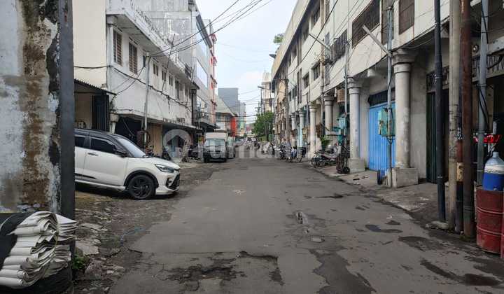 WAREHOUSE SURABAYA CENTER CHEAP RIK.NW0013