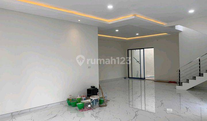 Dijual rumah Istimewa di Jemursari Regency Bagus Ron.A1596 2