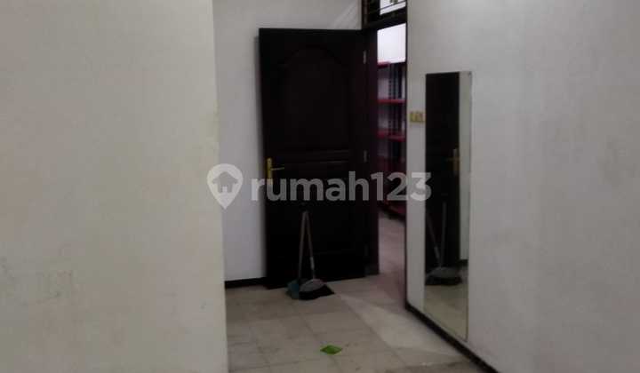 Adi Surabaya Cheap House and Pond Unit A115 2