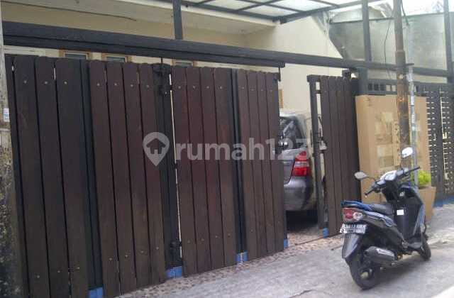 DIJUAL MURAH DAN CEPAT RUMAH 3 LANTAI DI JALAN DR. MAKALIWE, GROGOL JAKARTA BARAT 2