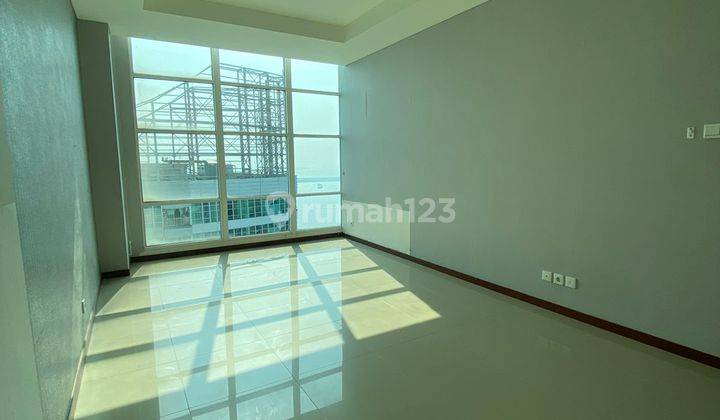 apartement green bay 3 BR Unfurnished Bagus 1