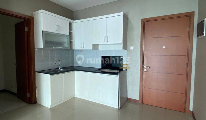 apartement green bay 3 BR Unfurnished Bagus 2