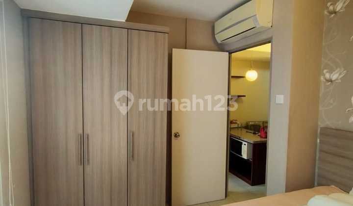 Disewakan Harian Furnish Tower H Lantai Sedang View Pool Free Wifi Disewakan Harian Furnish Tower H Lantai Sedang View Pool Free Wifi