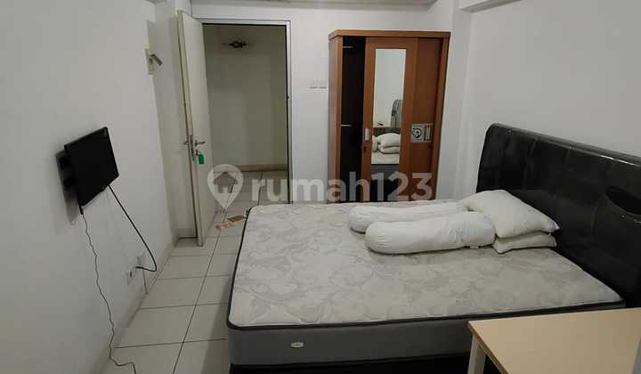 Di Sewakan Apartemen Green Bay Pluit Studio Tower Dahlia Semi Furnish Lantai Rendah