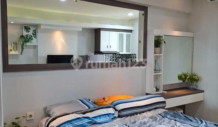 DI SEWAKAN BULANAN/TAHUNAN  STUDIO TOWER A FURNISHED BAGUS LANTAI SEDANG  2