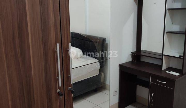 Disewakan Tahunan Apartemen Greenbay Pluit 2BR Semi Furnish Tower B Lantai Sedang View Pool 1