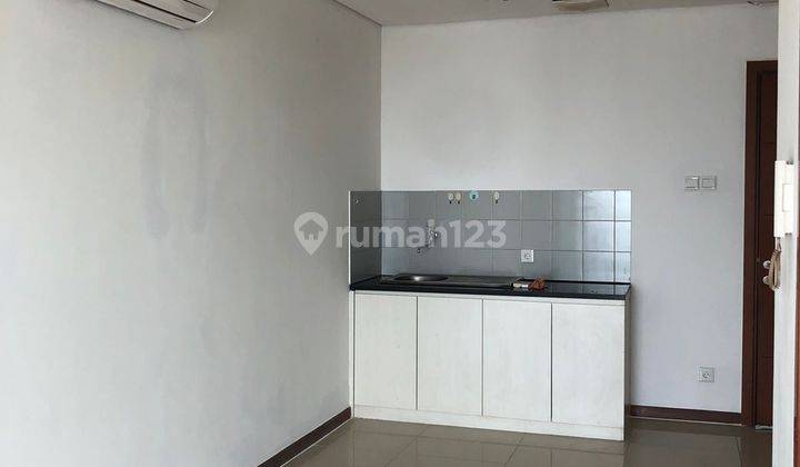 Disewakan Tahunan Condo Greenbay Pluit 1BR Unfurnish 2 Ac Tower L Lantai Sedang View Kota  1