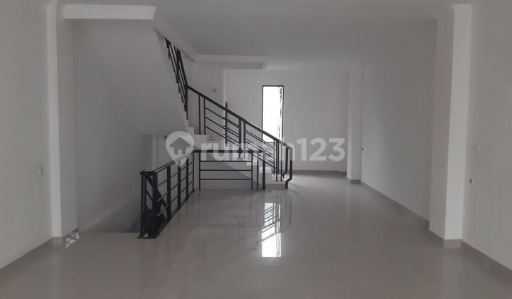 4-Storey Newly Renovated Shop House in Manggarai, Tebet, South Jakarta 2