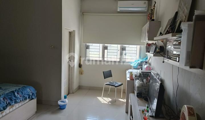 FOR SALE: NICE 4-STOREY SHOPHOUSE READY TO USE IN MUARA KARANG WITH CERTIFICATE (SHM) 2