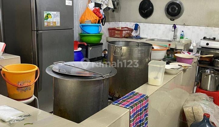 RUKO 4 LT. BAGUS SIAP PAKAI DEKAT PASAR DUTAMAS SHM SEMI FURNISH 2