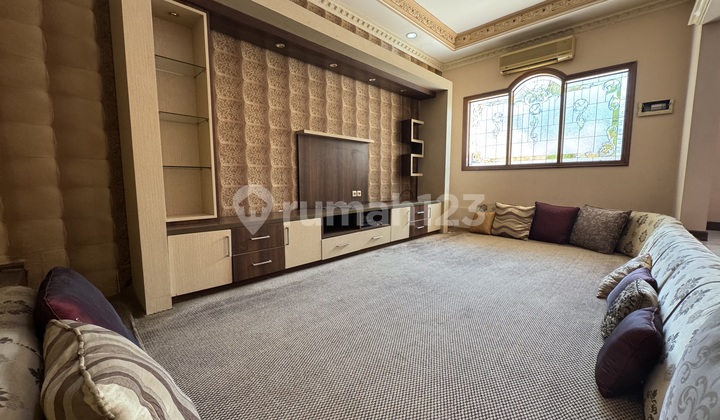 ruang keluarga jual cepat rumah sunter, jakarta