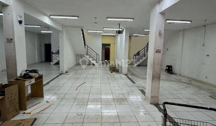 Ruko di Jalan Raya Ramai 24Jam Ciledug Tangerang,3 Lt,siap Pakai  2