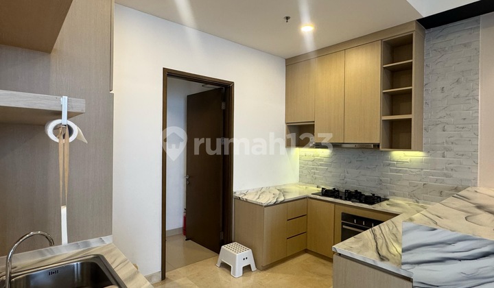 FOR RENT 2+1 BEDROOMS FULLY FURNISHED APARTMENT 1 PARK AVENUE SOUTH JAKARTA