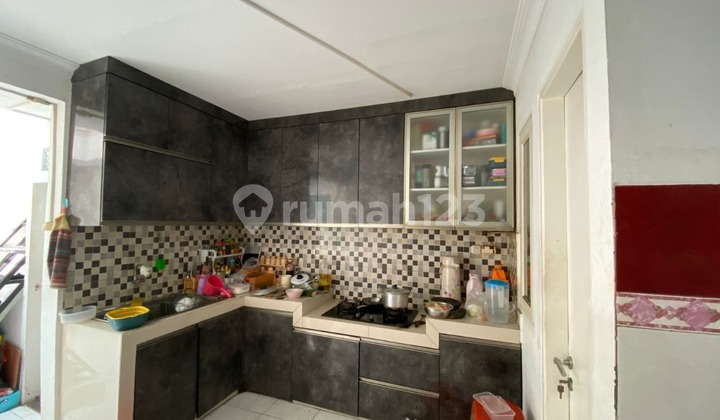 RUMAH NYAMAN GANDENG 2 LANTAI TAMAN SEMANAN INDAH JAKARTA BARAT. HADAP TIMUR  2