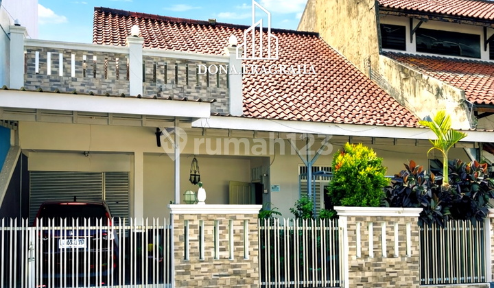 Turun Harga Rumah Dalam Komplek di Gudang Peluru Tebet Jaksel Turun Harga Rumah Dalam Komplek di Gudang Peluru Tebet Jaksel