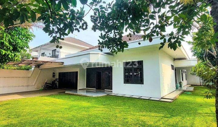 Turun Harga Rumah Cantik di Gaharu Cipete, Jaksel 1