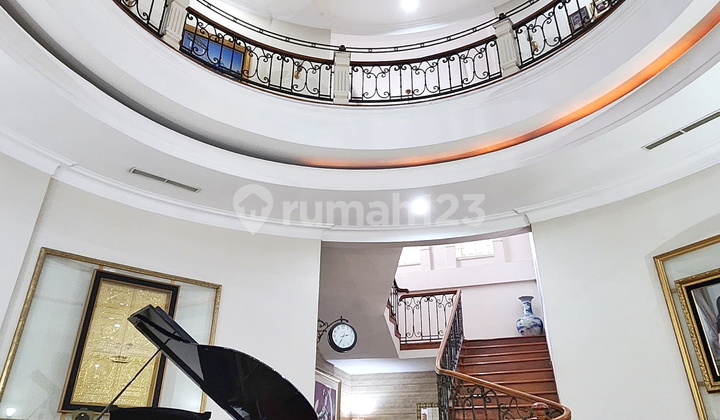 Turun Harga Rumah Sultan Lokasi Elite di Pondok Indah, Jaksel