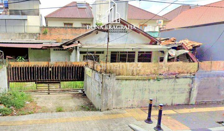 Rumah Tua Hitung Tanah di Wijaya Kusuma 5 Menit Ke One Belpark 1