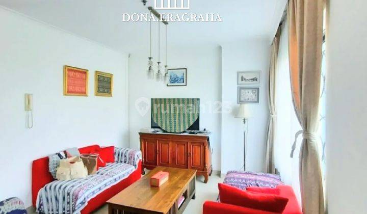 ruang keluarga turun harga apartemen hampton's park