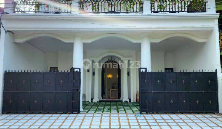 Rumah Baru Full Furnished Mewah di Pondok Indah, Jaksel 1