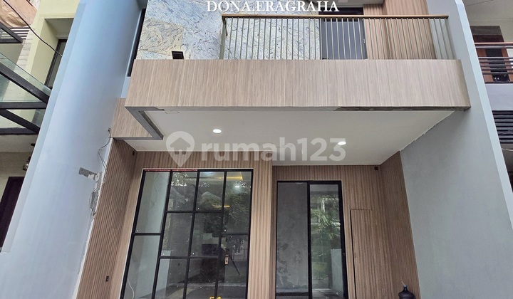 Brand New Rumah Modern Hadap Taman Bisa Jalan Kaki Ke PIM Brand New Rumah Modern Hadap Taman Bisa Jalan Kaki Ke PIM