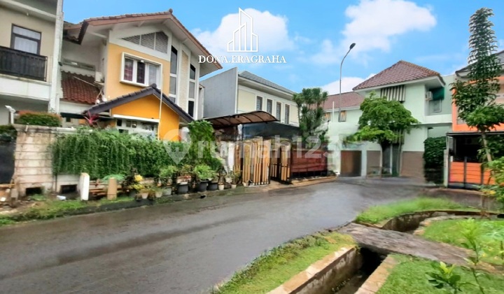 Turun Harga Rumah Cantik Hadap Taman Dalam Komplek Tanjung Barat