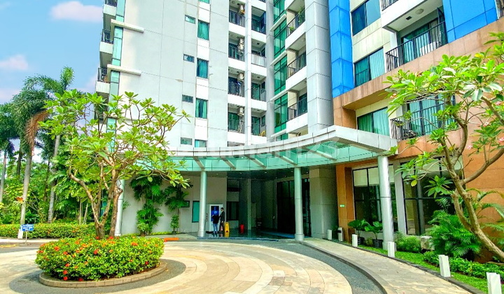 Termurah Hampton's Park Apartment 4 BR Bagus View Pool Dekat Jis