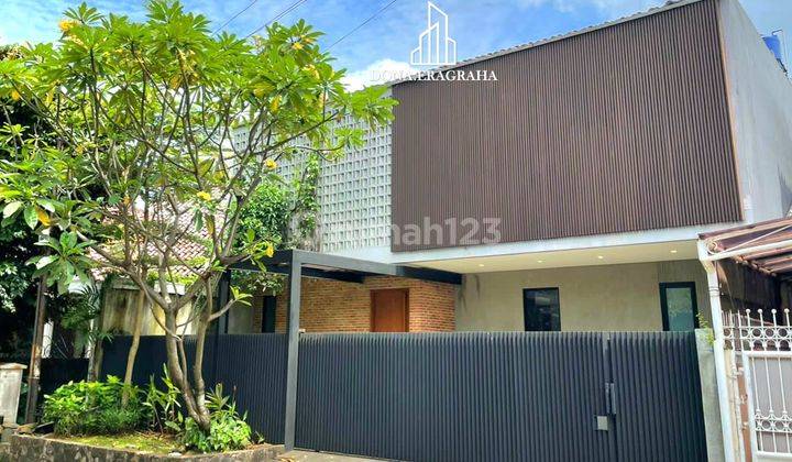 Rumah Modern Siap Huni Dalam Cluster Besar Lebak Bulus, Jaksel 1