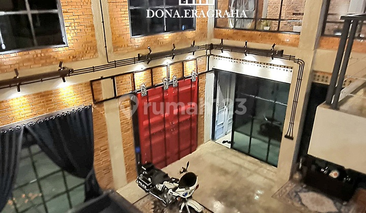 Bangunan Komersial Hanya 6 Menit Jalan Kaki ke Jalan Sudirman 2